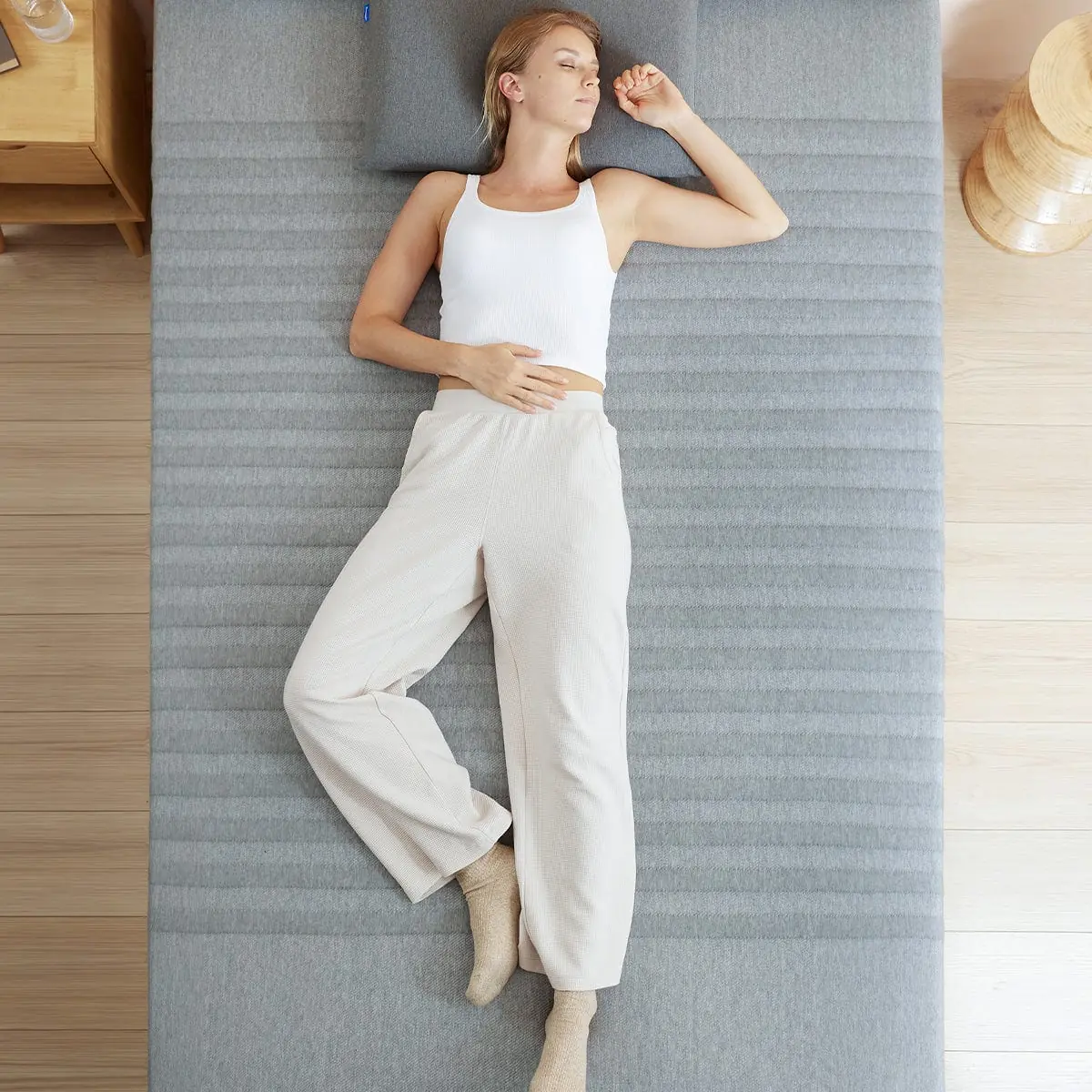 2025 如何打造理想卧室的睡眠环境：从床垫选择到空间布局的全方位指南