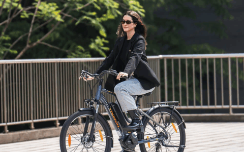 Touroll MA2 电动自行车开箱实测，城市通勤与周末越野两相宜？