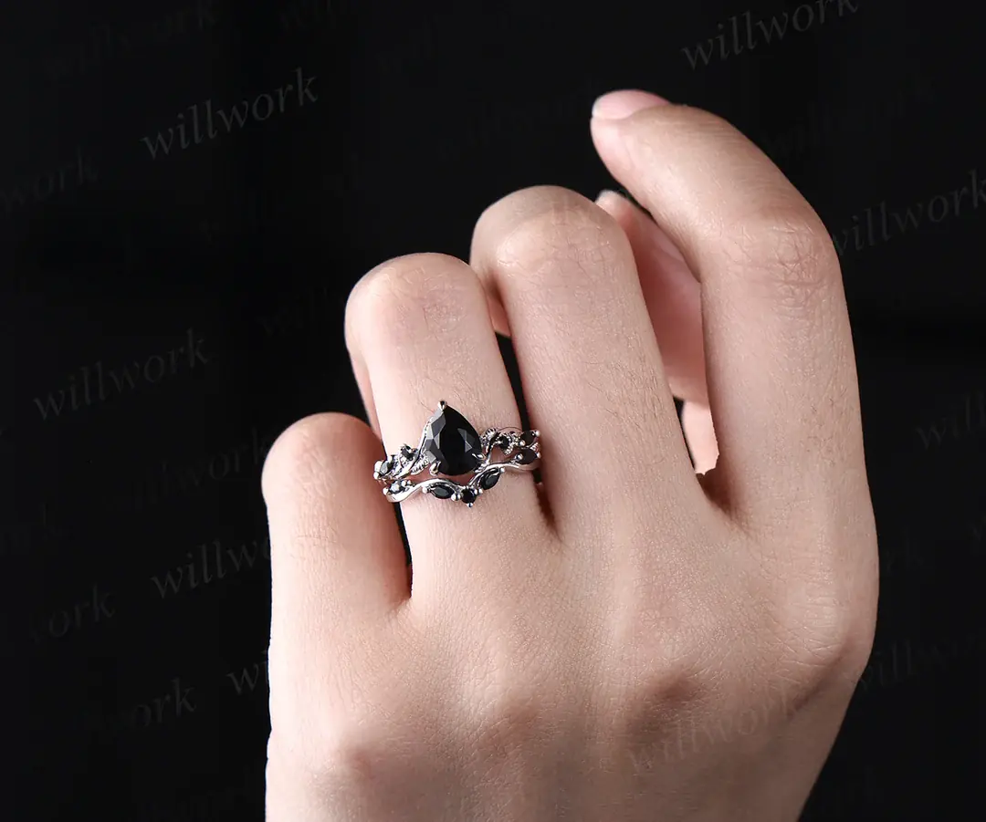 Willwork Jewelry 彩宝订婚戒推荐：最热门 5 款必看款式