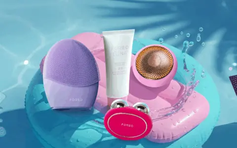 FOREO 夏季美肤设备推荐：洁面+提拉+LED护理一站搞定，折扣高达50%！