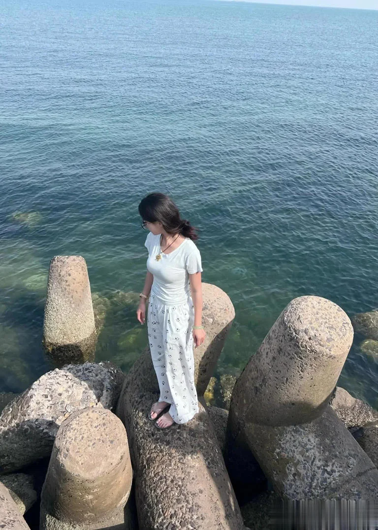 2026 海边摄影技巧指南之拍摄妹子