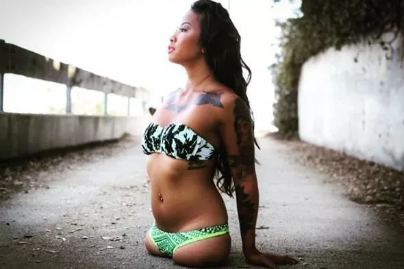 Very inspirational story, legless girl telling you that life without her legs is as exciting 6