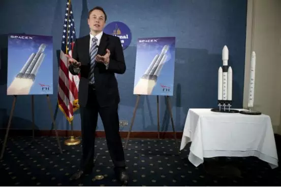 牛逼的马斯克再次改写历史，SpaceX “重型猎鹰"登顶世界运力最强运载火箭 13