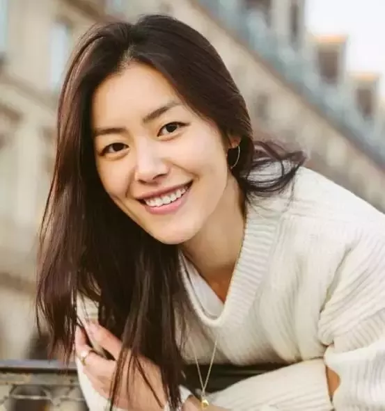 “网红脸”审美毁掉了多少中国女孩 11