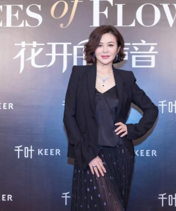 她是刘德华最想娶的人当小三成瘾后惨被老公抛弃美得遗世独立 3