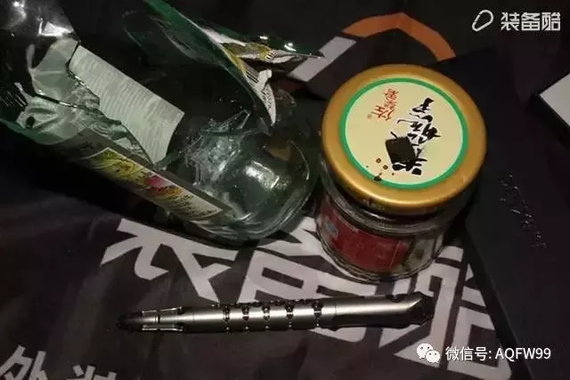 低调的奢华儒雅中隐藏着内敛的杀气 10