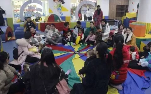 热烈庆祝纽宝国际灵璧早教中心盛大开业！快节奏的时代坚持做有温度的早教。