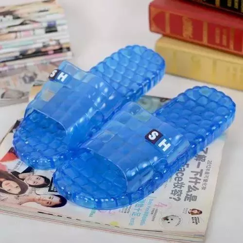 网袜之后肉丝要火？这4大趋势单品要让你女朋友秒变“老奶奶”style 14