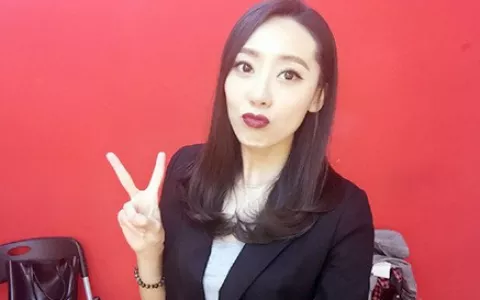 笑傲江湖第3季鄂博微博个人资料 曾获喜剧狂全国总冠军