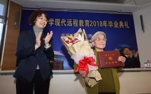 为什么36岁收费大姐被淘汰，83岁奶奶年薪40万？