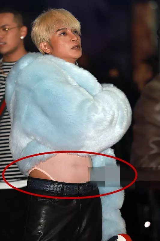 蔡妍脸部大走样竟被陈志朋的连体内衣抢了风头 12