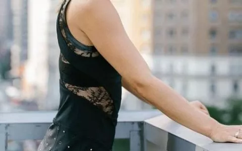 是赛场也是秀场：美网不仅有莎娃的透视裙也有兹维列夫的长筒袜