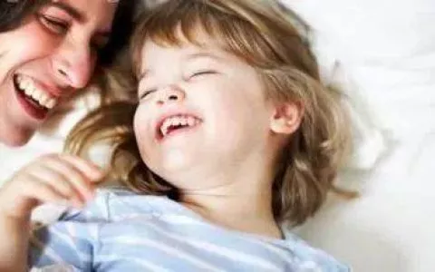 养育孩子45条新理念父母必读！