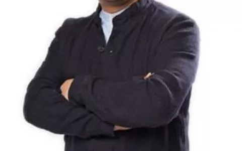 贾冰变身黑马成就“小品王”他原来这样成长！