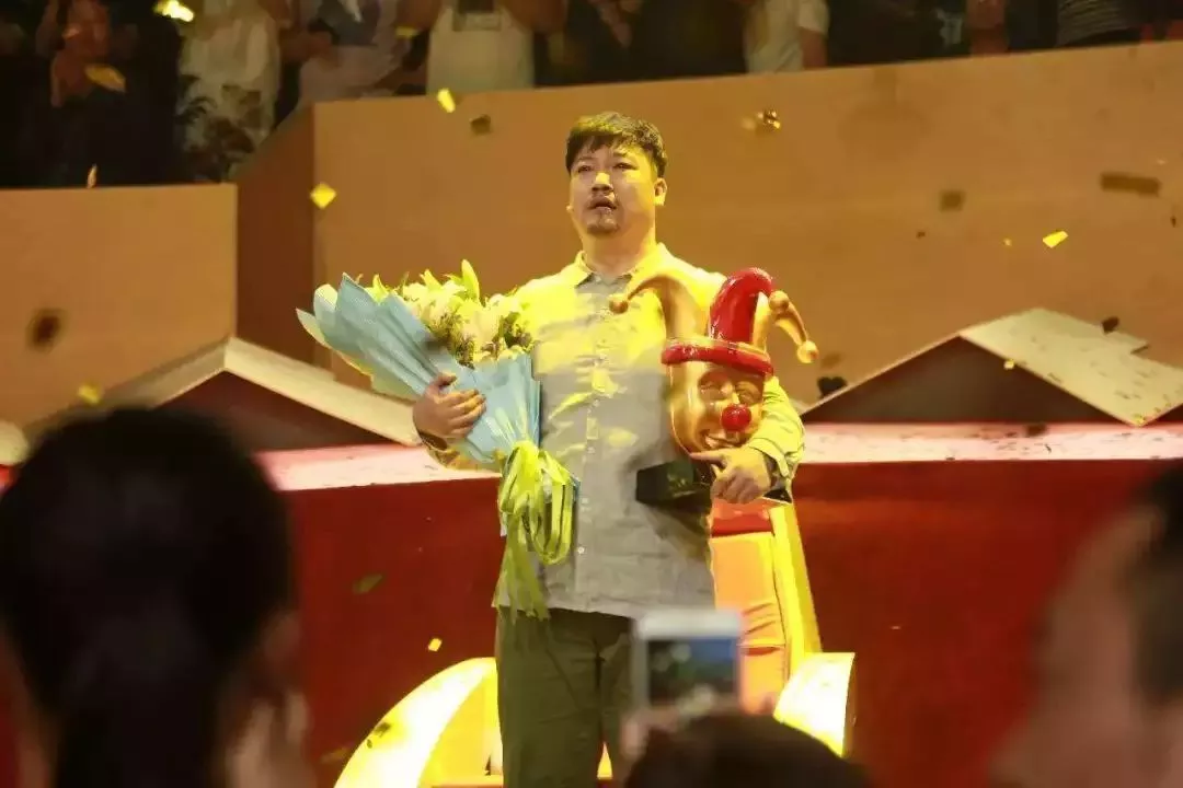 喜剧老男孩”贾冰也许将迎来属于他的喜剧时代 10