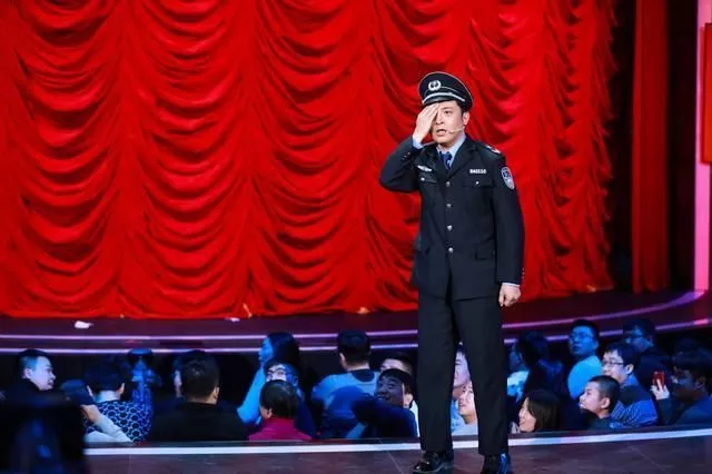 《欢乐喜剧人4》贾冰、卢鑫玉浩参加没有郭家班应该没黑幕？ 5