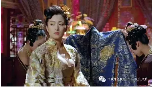 女神们戏里不穿BRA为什么？18岁以下禁入！ 4