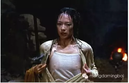 女神们戏里不穿BRA为什么？18岁以下禁入！ 12