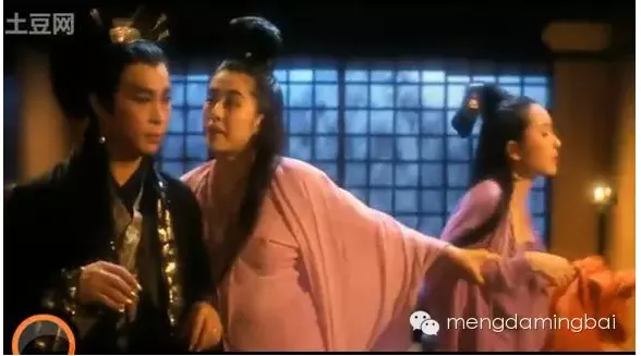 女神们戏里不穿BRA为什么？18岁以下禁入！ 13