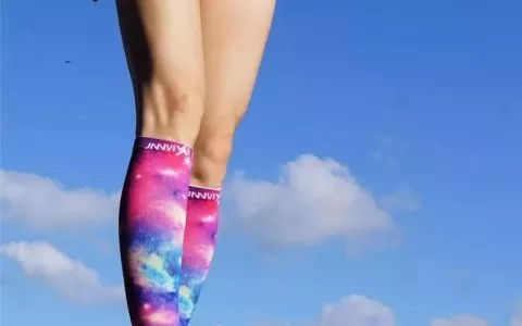 【装备推荐】正品轻力JINNMIX星空男女排汗吸湿马拉松越野跑步机能袜骑行长筒袜腿套