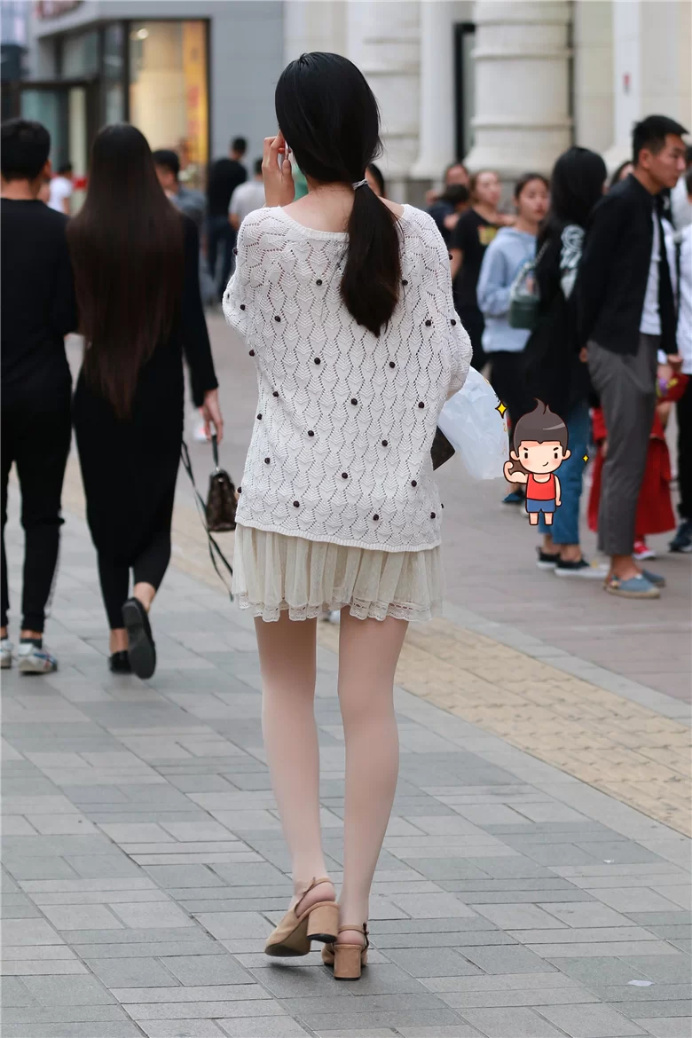 10+ 街拍丝袜美女这么穿你也很美 10