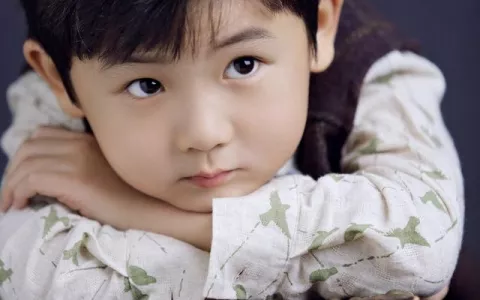 大鹏新区葵涌计生协开展萌宝爬爬赛亲子活动