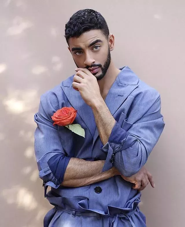 她”用了19年跨越性别！变性后成为了全世界最性感的内裤男模 13