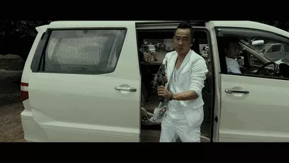 提档831！陈小春任达华义字当头 《黑白迷宫》再现社团纷争 2