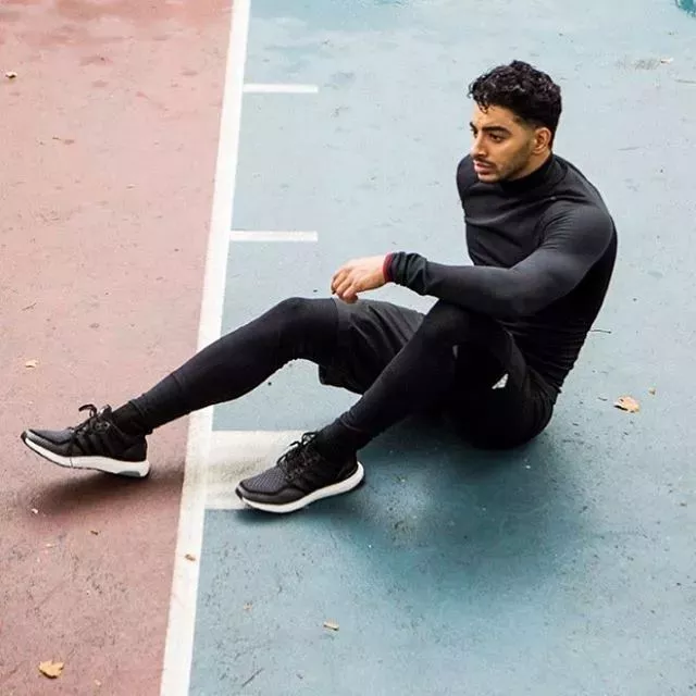 她”用了19年跨越性别！变性后成为了全世界最性感的内裤男模 17