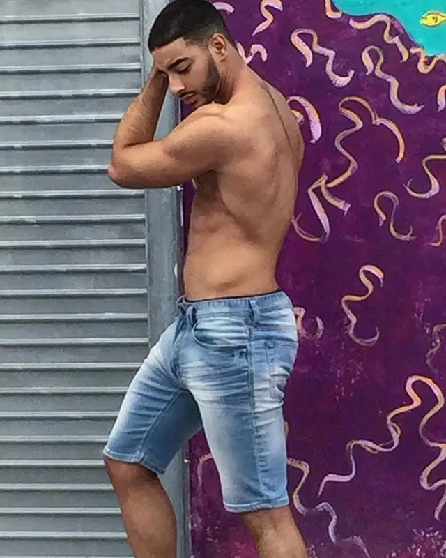 她”用了19年跨越性别！变性后成为了全世界最性感的内裤男模 40