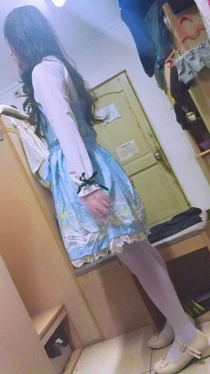 第一次见到男朋友穿丝袜的体验真美妙，仅售120元 4