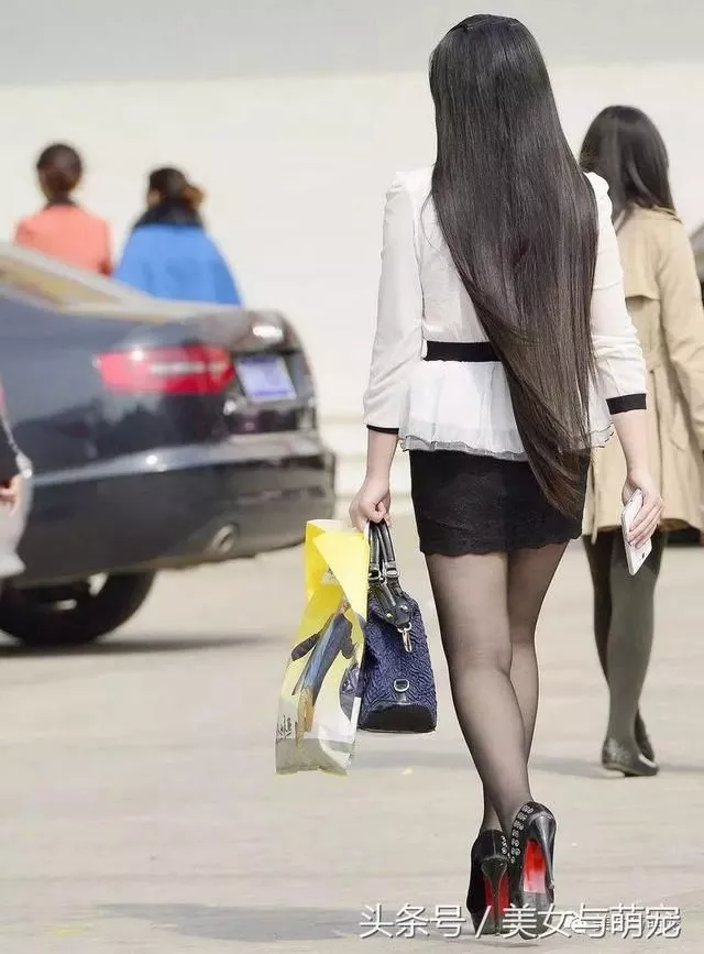 街拍包臀裙丝袜美女你也可以这么美 7