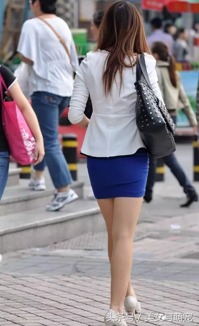 街拍包臀裙丝袜美女你也可以这么美 5