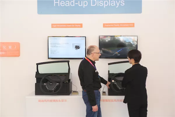 DriveCore国内首秀伟世通携全新座舱电子技术亮相北京车展 3