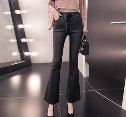 别再穿丝袜打底裤了！今年流行皮裤+毛衣 美爆了 18