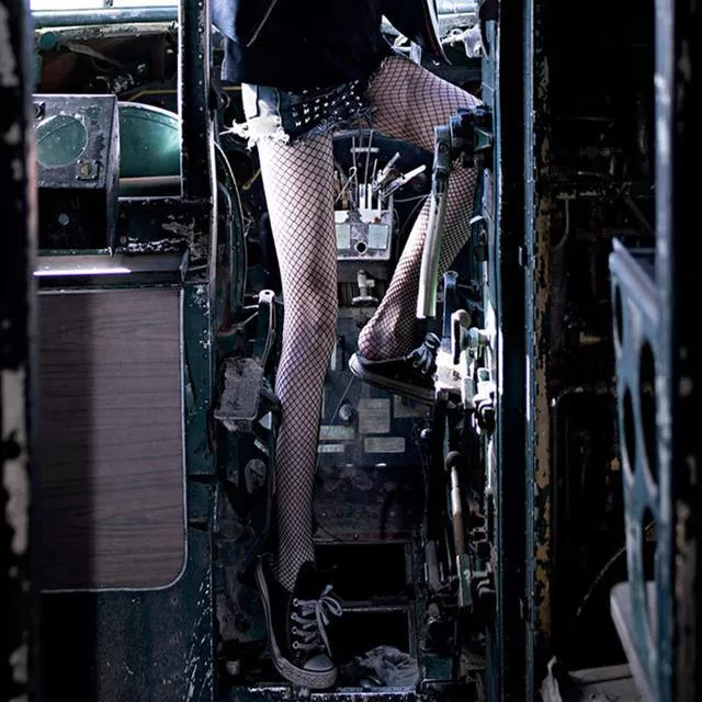 渔网袜性感妹子可以这么穿！仅售26块哟有人恨有人爱 5