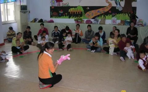 邻家儿女水育早教加盟打造优质服务体系