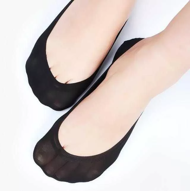 玉足搭配性感短丝袜 让你做一个冰爽的夏季女神 7
