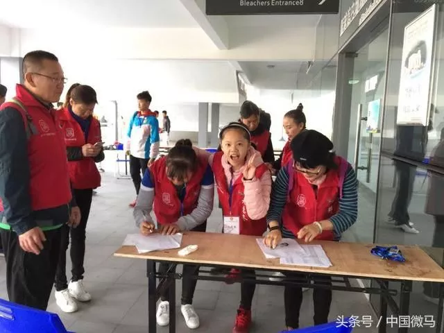 义字当头情暖人间 4