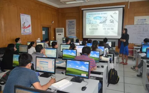 贵州首期数据分析师培训班开班