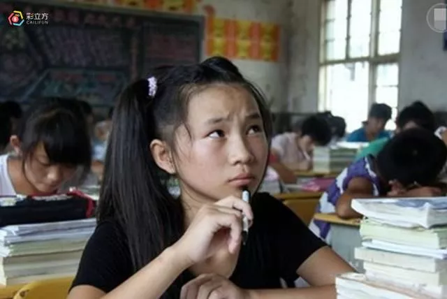 妈妈中奖100万全给了我弟弟今妈妈生病弟弟却让我来掏钱! 2 妈妈中奖100万全给了我弟弟今妈妈生病弟弟却让我来掏钱! 2