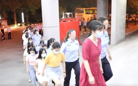 程序员写代码咋就被带上了警车？5月份真事啊