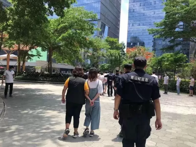 程序员写代码咋就被带上了警车？5月份真事啊 2