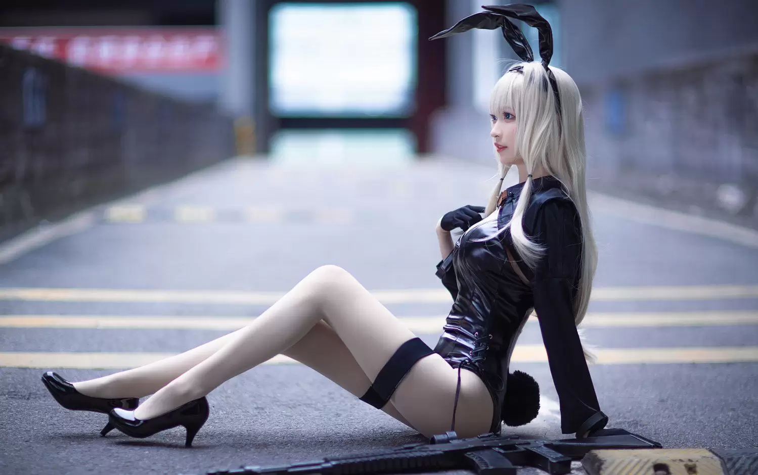 这1个腹肌男丁字裤奇葩底裤跑步性感女上街 3