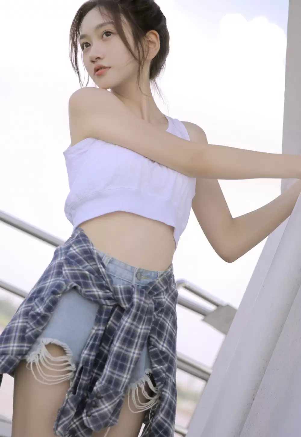 清纯少女白丝美腿