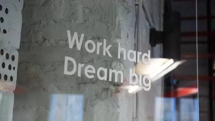 47岁总想着退路奈何没有出路