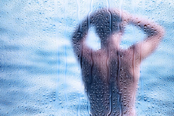 7大男人洗冷水澡的好处增加精子又减肥