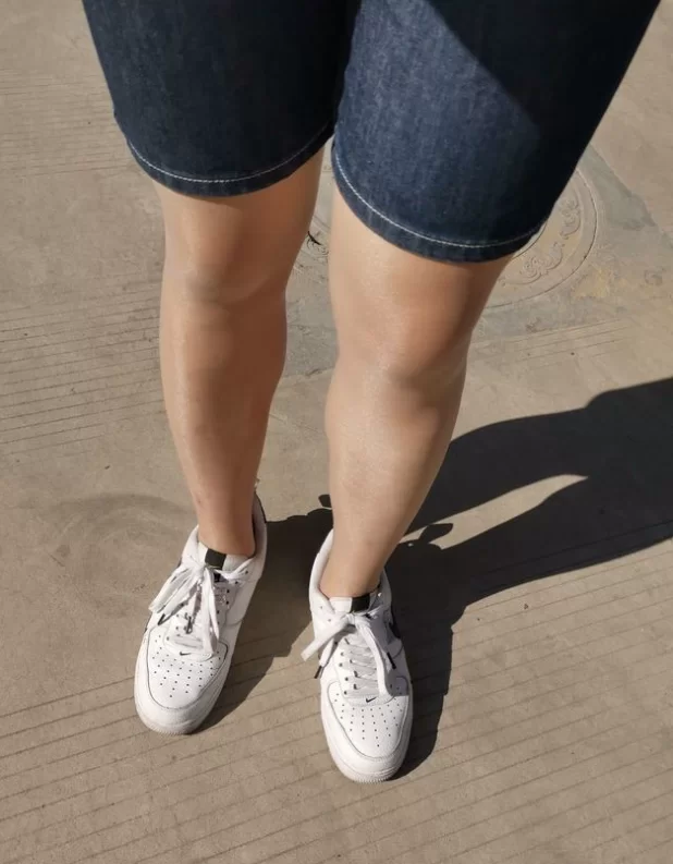 3技巧教男生应该怎么穿丝袜？