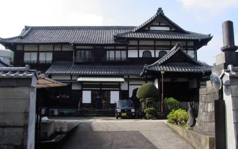 幾個月大陸房產跌100萬